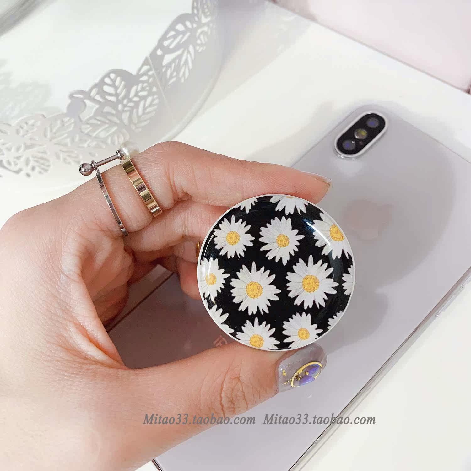 新Blackpink Jennie金智妮同款韩国小雏菊手机支架追剧防摔神器好|ruв категории Цифровые аксессуары, аксессуары для мобильных телефонов, телефон скобка/мобильный телефон сиденья - от Buy2taobao.com для оказания профессиональной услуги покупки агента Taobao