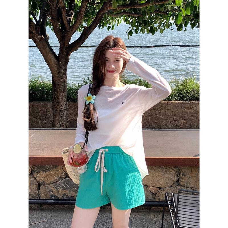 三亚海边度假套装泰国多巴胺旅行穿搭拍照沙滩连衣裙女小个子