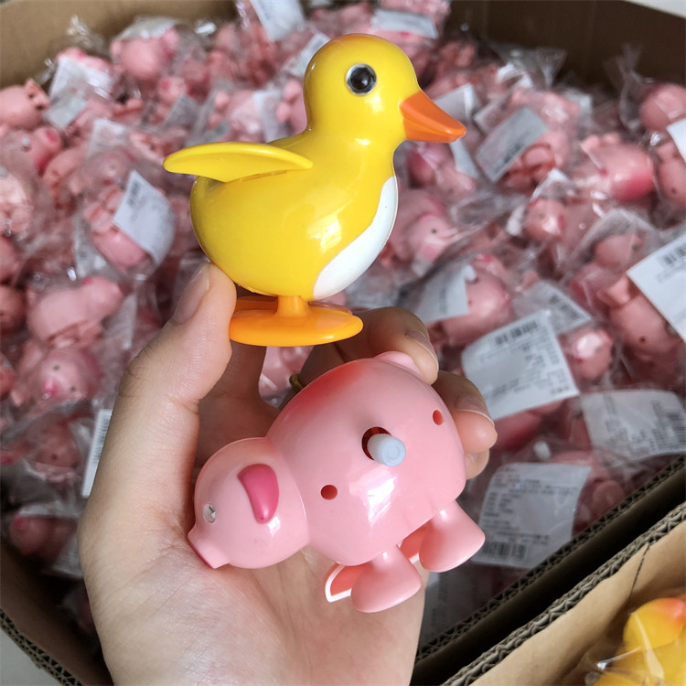 发条儿童玩具小鸭子小粉猪赛马解压玩具