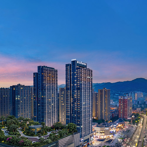 【住】高级大床房/高级双床房1间3晚 【食】双人早餐 【享】晚安甜品+免费停车