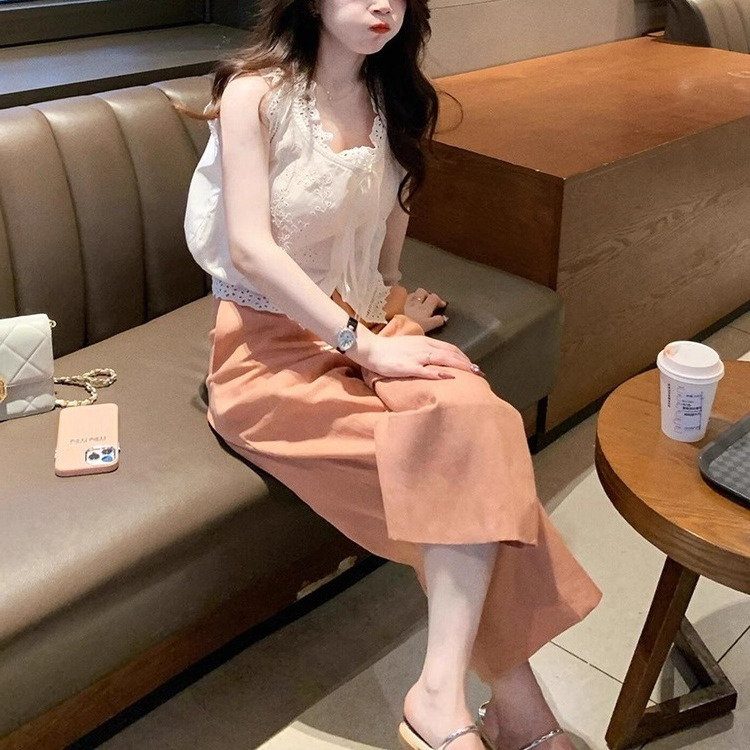 镂空绣花时尚套装白衬衫系带V领