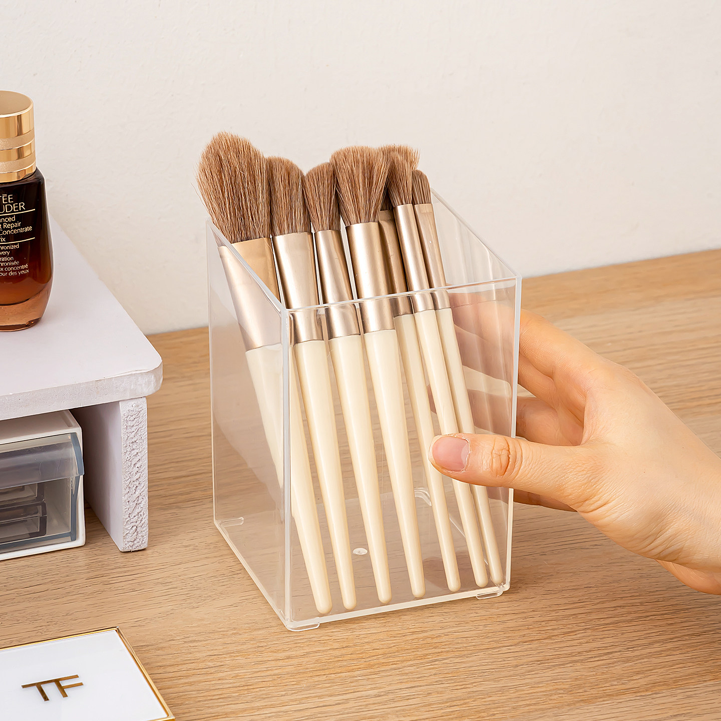 化妆刷收纳筒口红眉笔眼影化妆品亚克力桶梳妆台桌面镜柜收纳盒子,收纳整理,桌面收纳盒,淘宝优惠券,粉丝福利购,淘宝优惠卷
