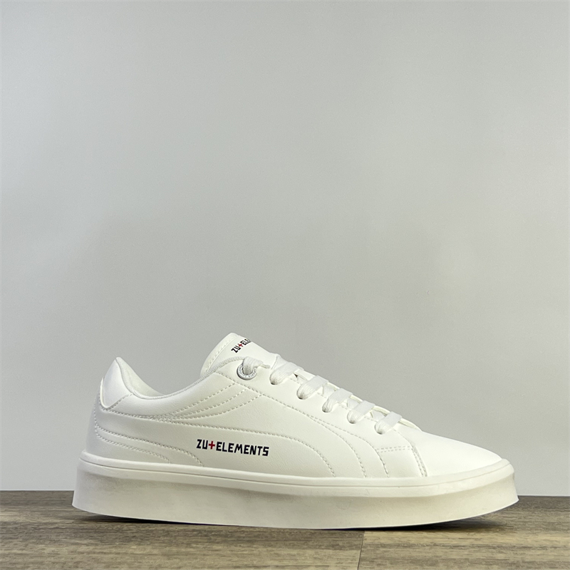 出欧洲单百搭运动鞋男鞋革面拼接复古休闲鞋耐磨防滑厚底低帮板鞋