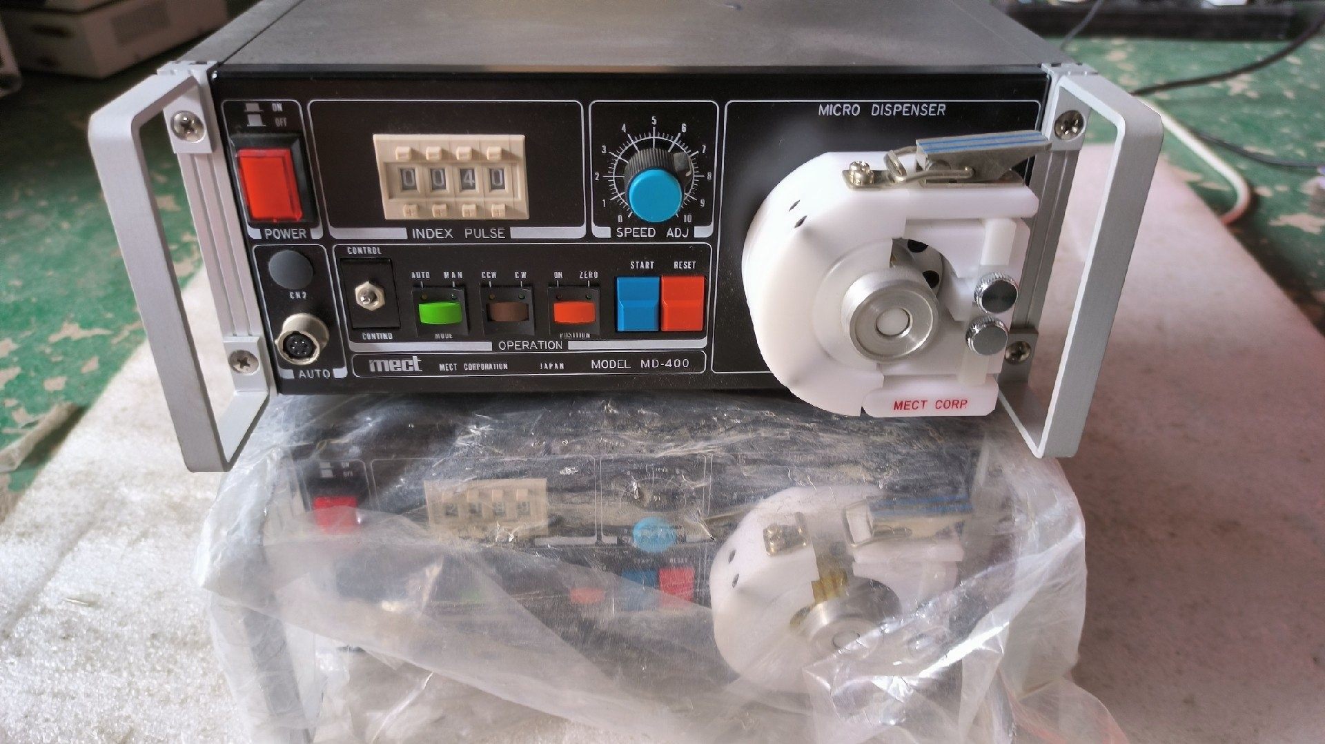 mect/麦特 mdc400 点胶机,两台全新无包装,单价6