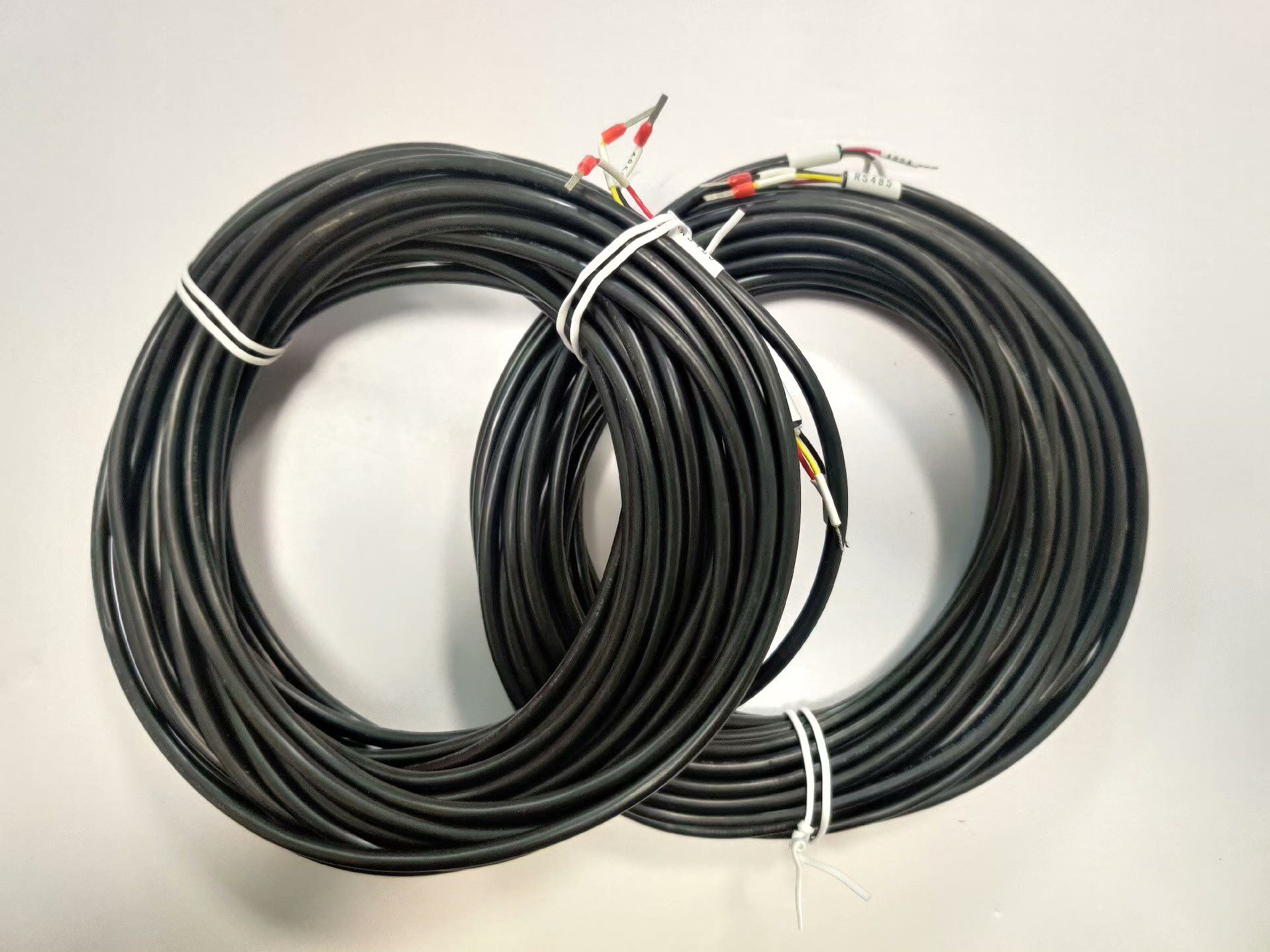 全新rs485通讯电缆(议价)