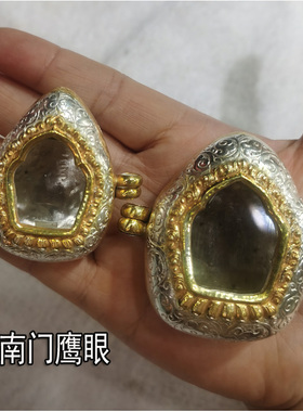 尼泊尔纯银随身佛龛挂坠嘎乌盒