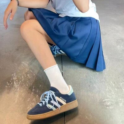 阿迪达斯男女低帮耐磨休闲板鞋