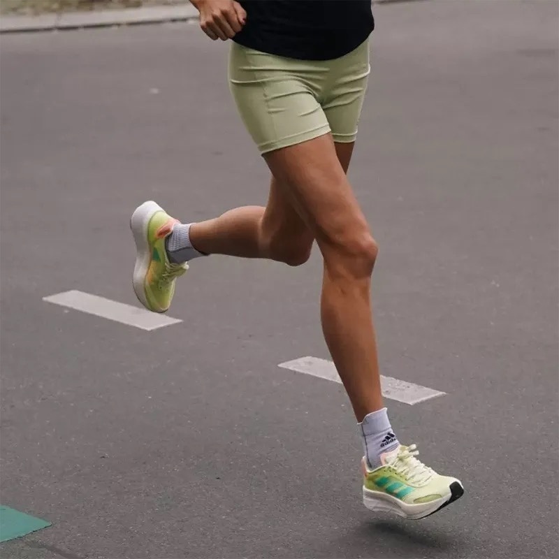 Adidas阿迪达斯女子运动跑步鞋