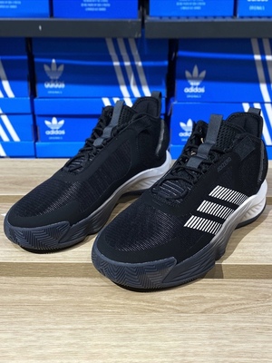 Adidas阿迪达斯男女款篮球鞋