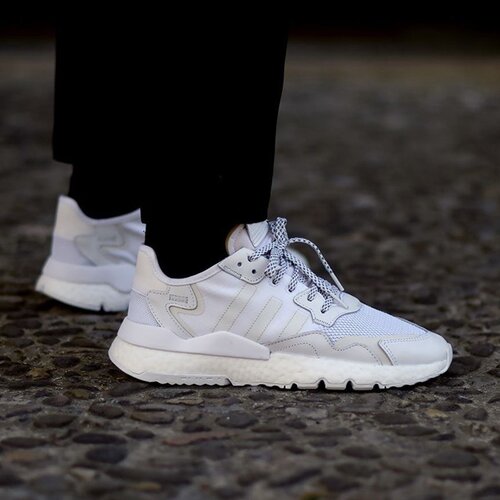 Adidas阿迪达斯透气跑步鞋
