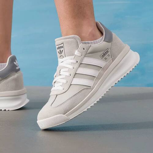 Adidas阿迪达斯男子运动休闲鞋