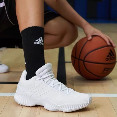 Adidas阿迪达斯男子低帮篮球鞋