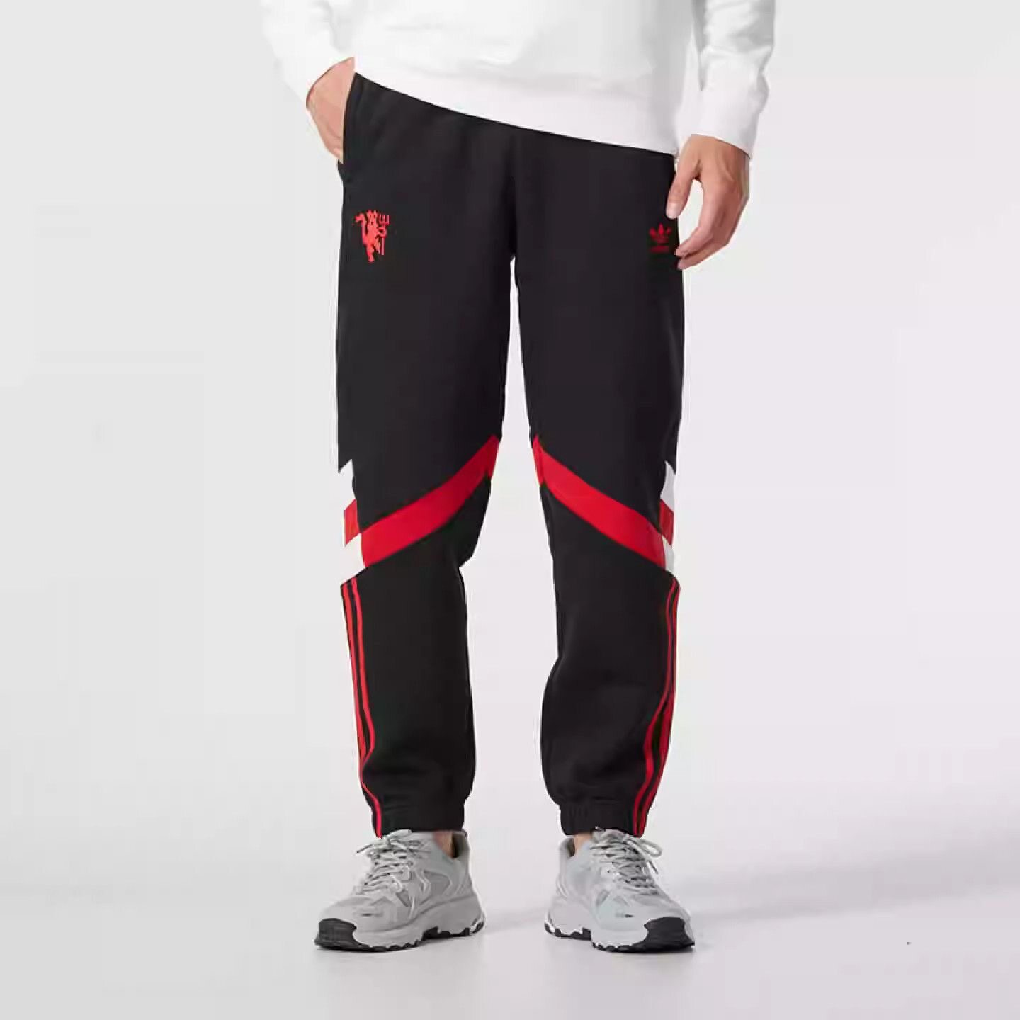 Adidas阿迪达斯MUFC OG PNT曼联足球文化男子冬季保暖长裤IS6520