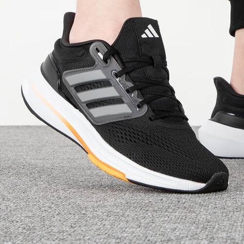 Adidas阿迪达斯男女款耐磨跑步鞋