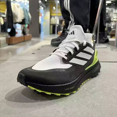 Adidas阿迪达斯男女款运动鞋