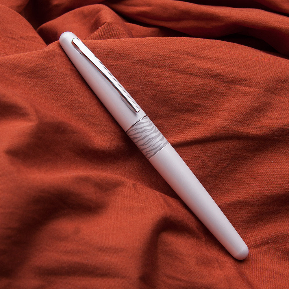 胖叔钢笔pilot百乐88g铱金笔学生送礼金属明尖插拔帽高端动物纹理