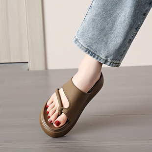 厚底凉拖鞋 女夏外穿高级感2025新款 沙滩夹脚法式 海边配裙子凉拖鞋