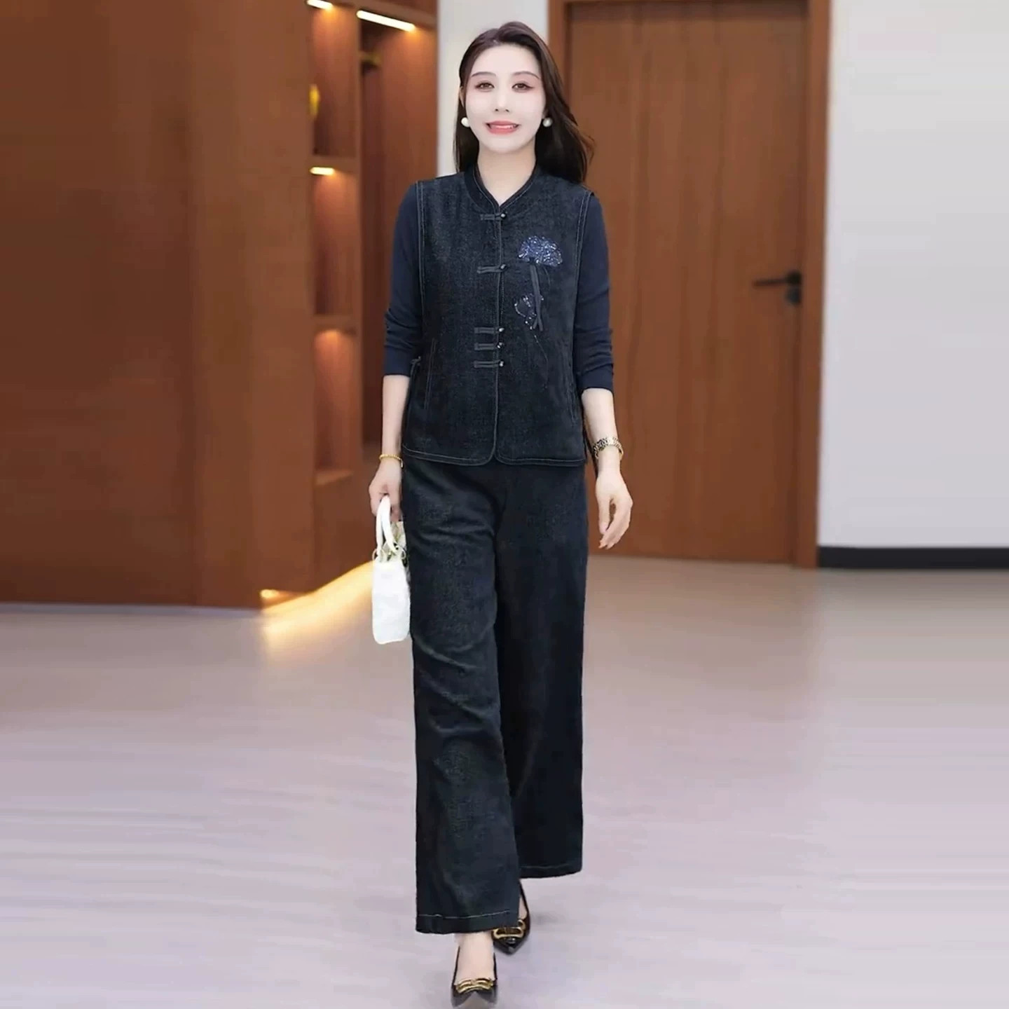 新中式盘扣秋季妈妈显瘦三件套