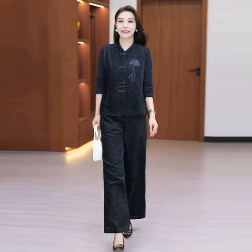 新中式盘扣秋季妈妈显瘦三件套