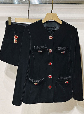 现货法式高级秋冬女装宫廷风黑色宝石饰丝绒中长外套阔腿短裤套装