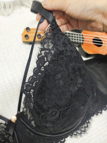 BOUx性感蕾丝美胸线钢圈聚拢防下垂薄棉款文胸36E