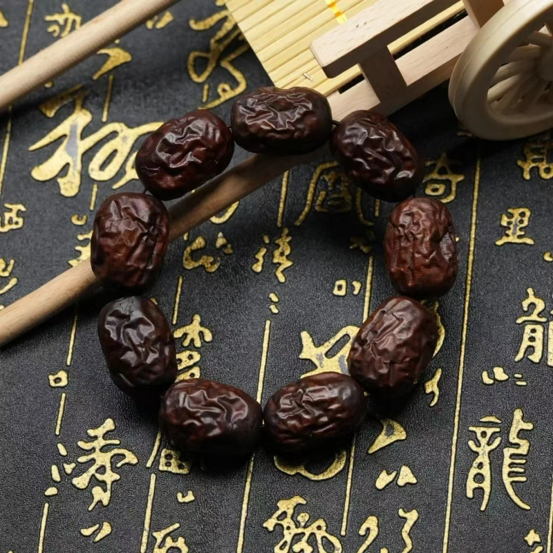 天然雷击枣木文玩手把件枣子枣型男女随身配饰手把雕刻念珠盘完款