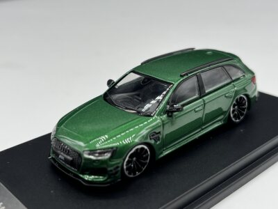 BSB 1/64 Audi RS4 RS5 合金汽车模型 收藏 摆放