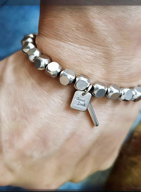 钛钢手链男款不掉色新款礼物饰品