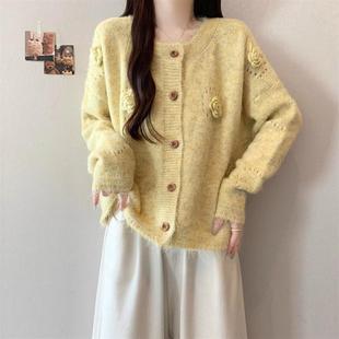 韩系小清新立体花朵针织衫上衣女秋冬新款设计感减龄毛衣外套女