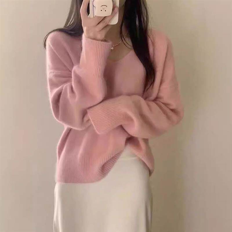 新款粉色软糯浣熊绒宽松显瘦v领针织衫上衣女打底秋冬内搭毛衣厚