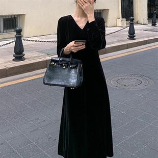 法式赫本风长袖连衣裙女2025春秋v领气质收腰显瘦中长款小黑裙