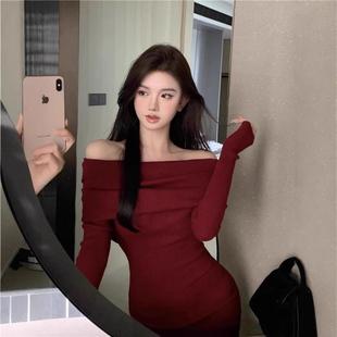 法式感辣妹一字肩连衣裙女秋冬季新款紧身显瘦内搭包臀短裙子