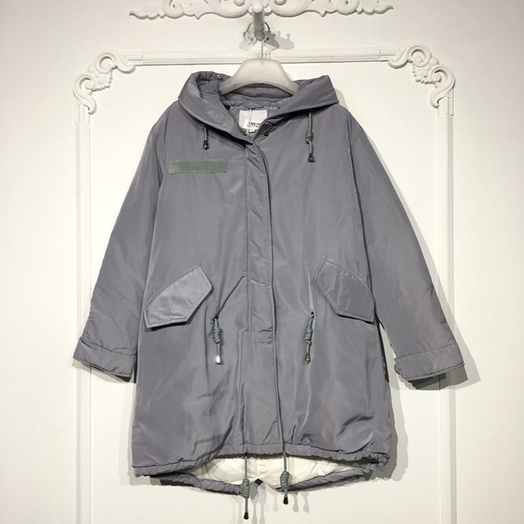 潮系列 8277S272 时尚羽绒服品牌女装折扣颦薪