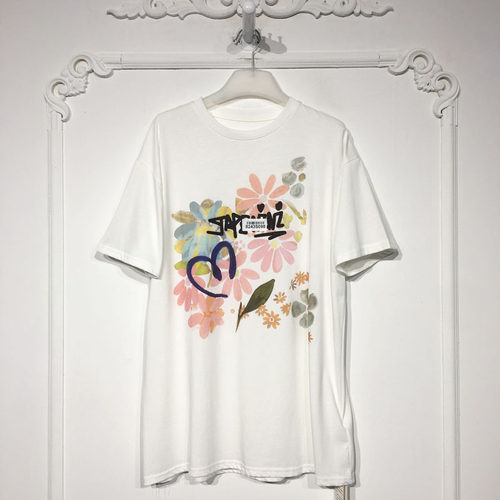 容系列 8243S098 时尚T恤品牌女装折扣颦薪