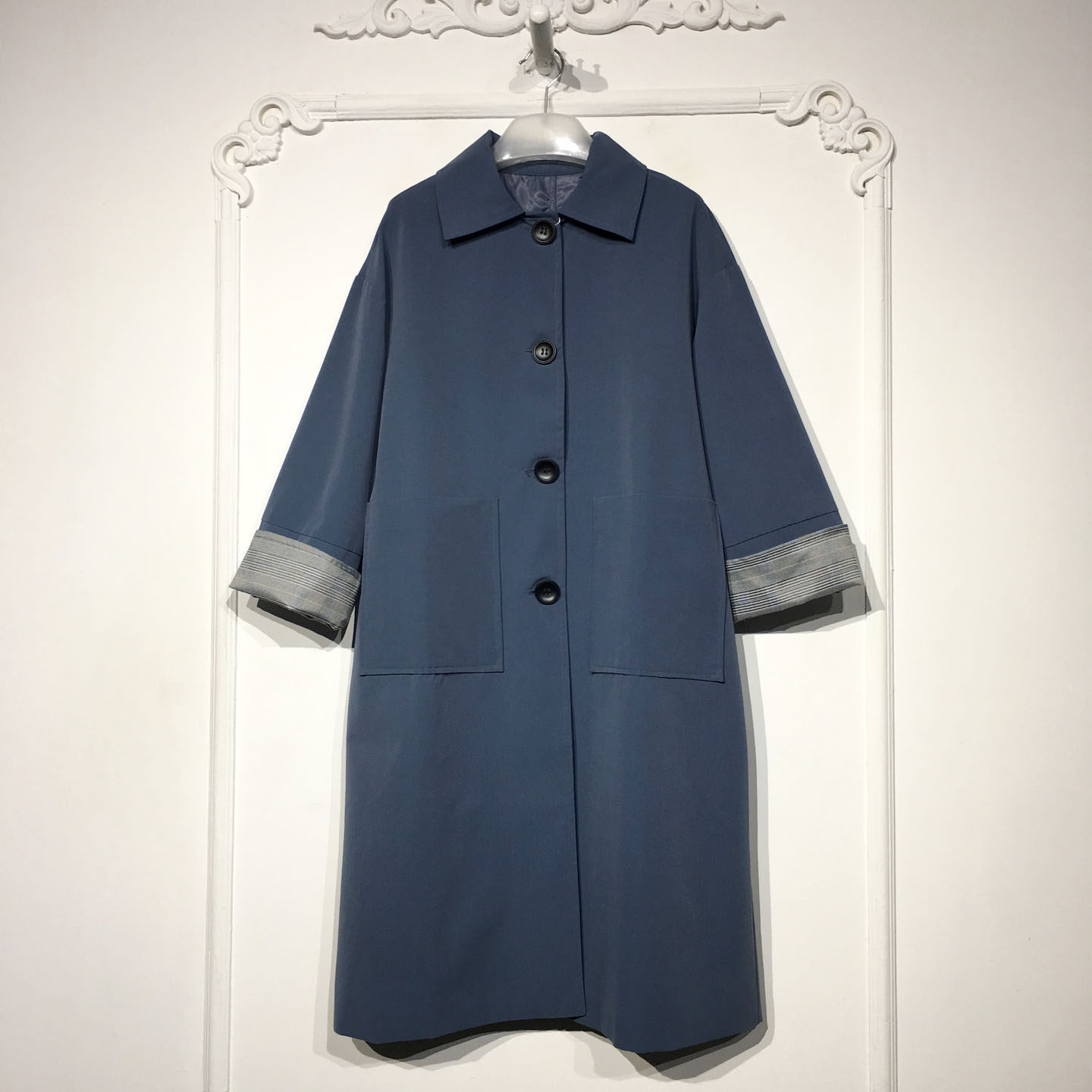 容悦 8354S067 时尚风衣外套品牌女装折扣颦薪