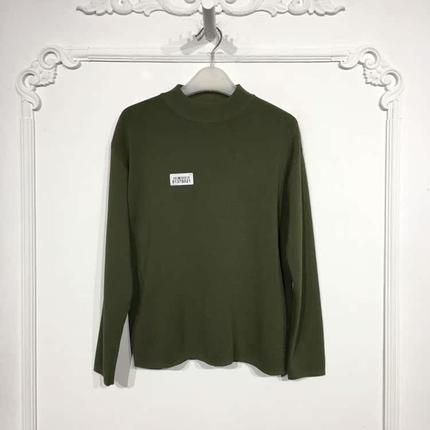 潮系列 8137S021 时尚针织衫品牌女装折扣颦薪