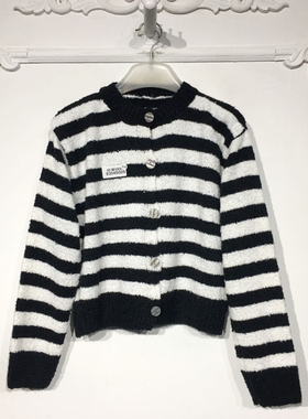 依L系列 8304S009 时尚针织开衫品牌女装折扣颦薪