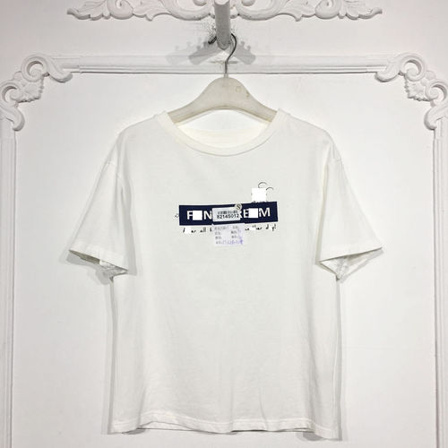香系列 8214S012 时尚T恤品牌女装折扣颦薪