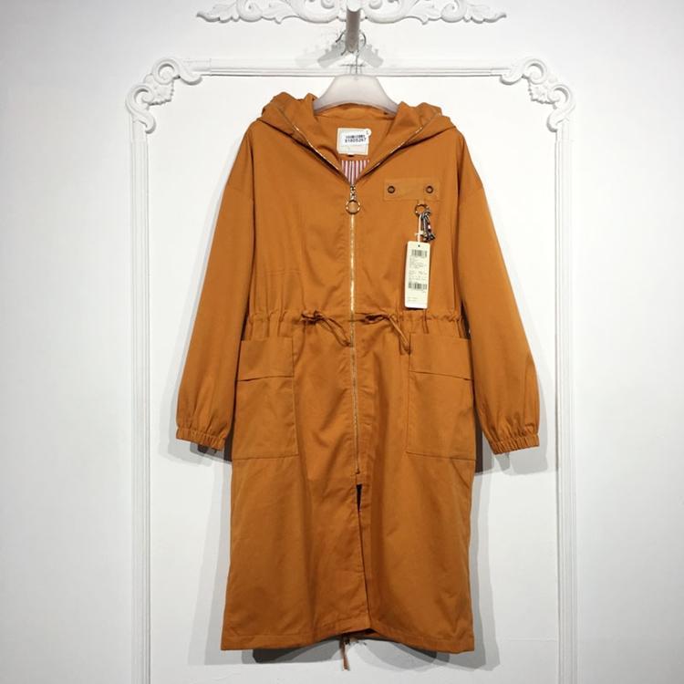 M.L系列 8180S267 时尚风衣外套品牌女装折扣颦薪