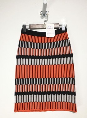 欧系列 Z01-A01162 时尚针织半身裙品牌女装折扣颦薪