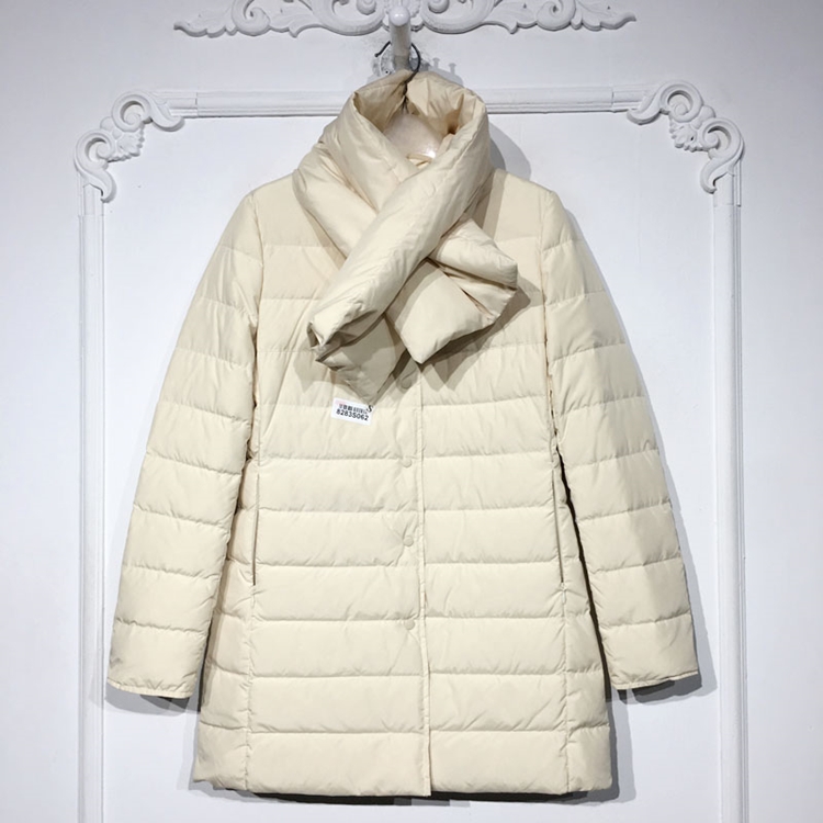 衣系列 8283S062 时尚羽绒服品牌女装折扣颦薪