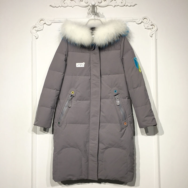 容系列 8285S121 时尚真毛领羽绒服品牌女装折扣颦薪