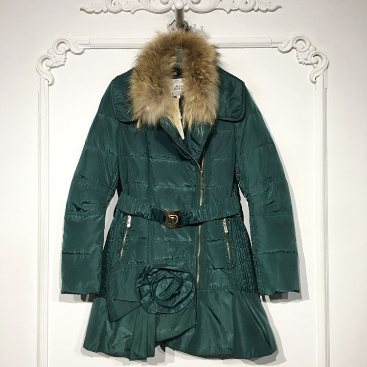 木系列 8283S144 时尚真毛领羽绒服品牌女装折扣颦薪