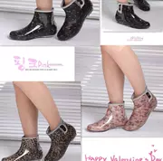 Bộ giày thời trang Hàn Quốc giày chống mưa chống trượt cho phụ nữ mùa hè và mùa đông đặc biệt băng và tuyết đơn giản cấy ghép băng thun nước kho báu - Rainshoes