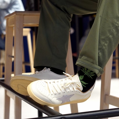 韩国星星小脏鞋情侣板鞋