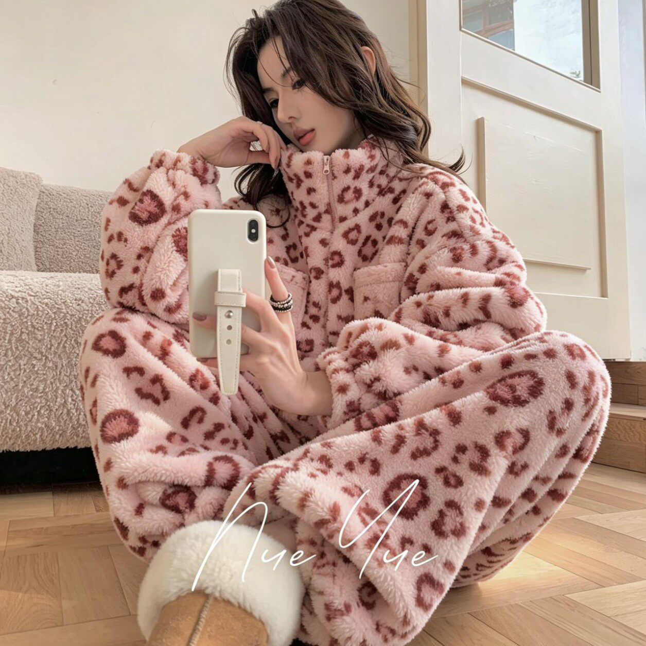 冬季泰迪绒豹纹拉链保暖睡衣女