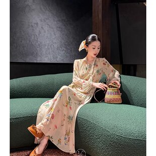 鹭青一原创卉木法式印花连衣裙女春夏田园风压褶雪纺度假长裙
