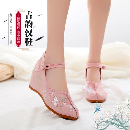 新款古风绣花鞋女7cm内增高跟