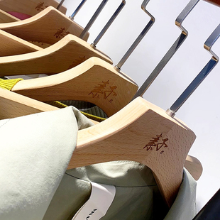 韩版 店无痕撑挂质 无漆衣帽间榉木原木色实木衣架男女植绒防滑服装