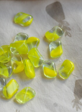 进口捷克珠长方梯形珠夹心DIY串珠手工材料配件